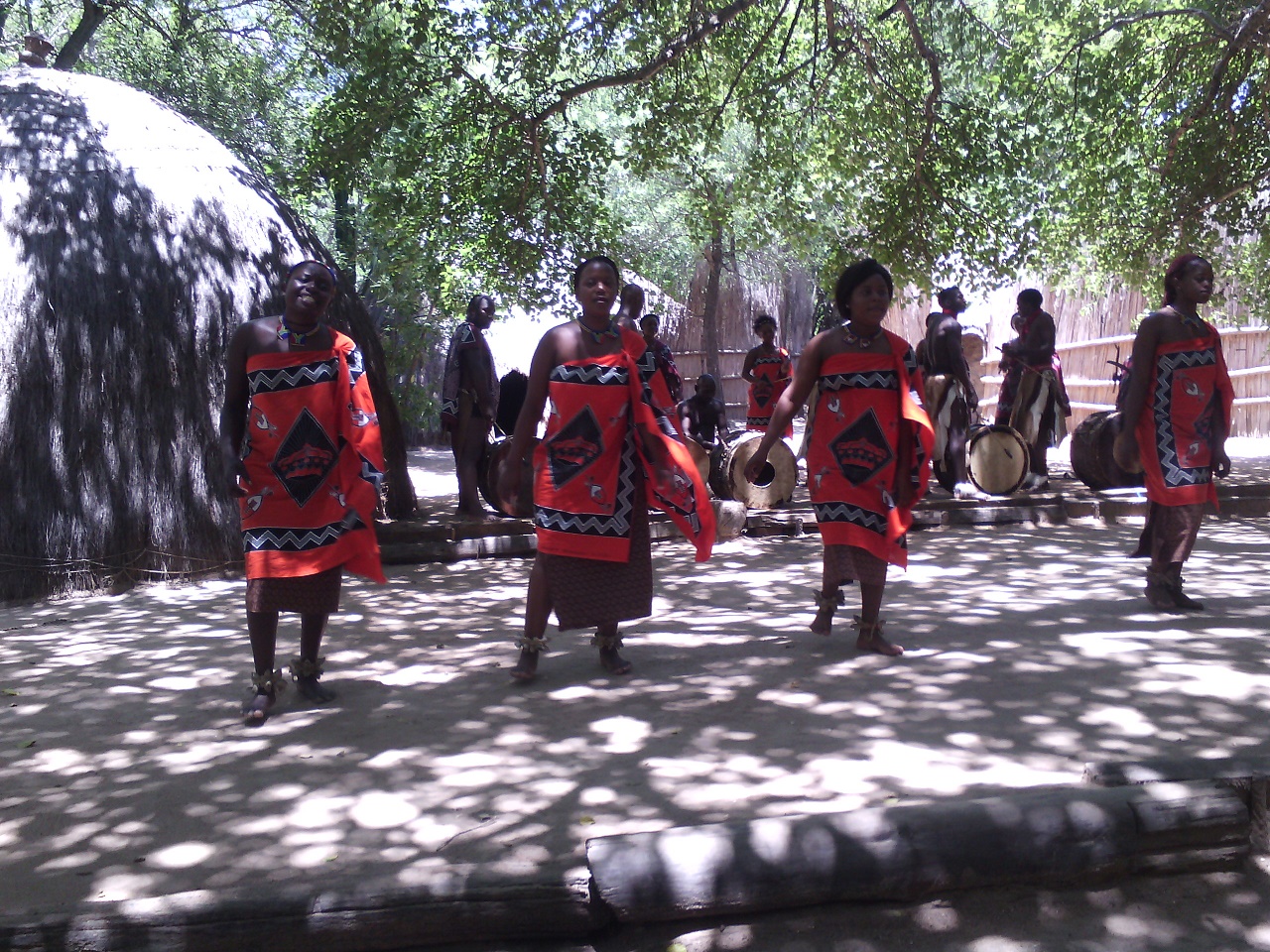 Swazi Show in No-man's-land / niemandsland